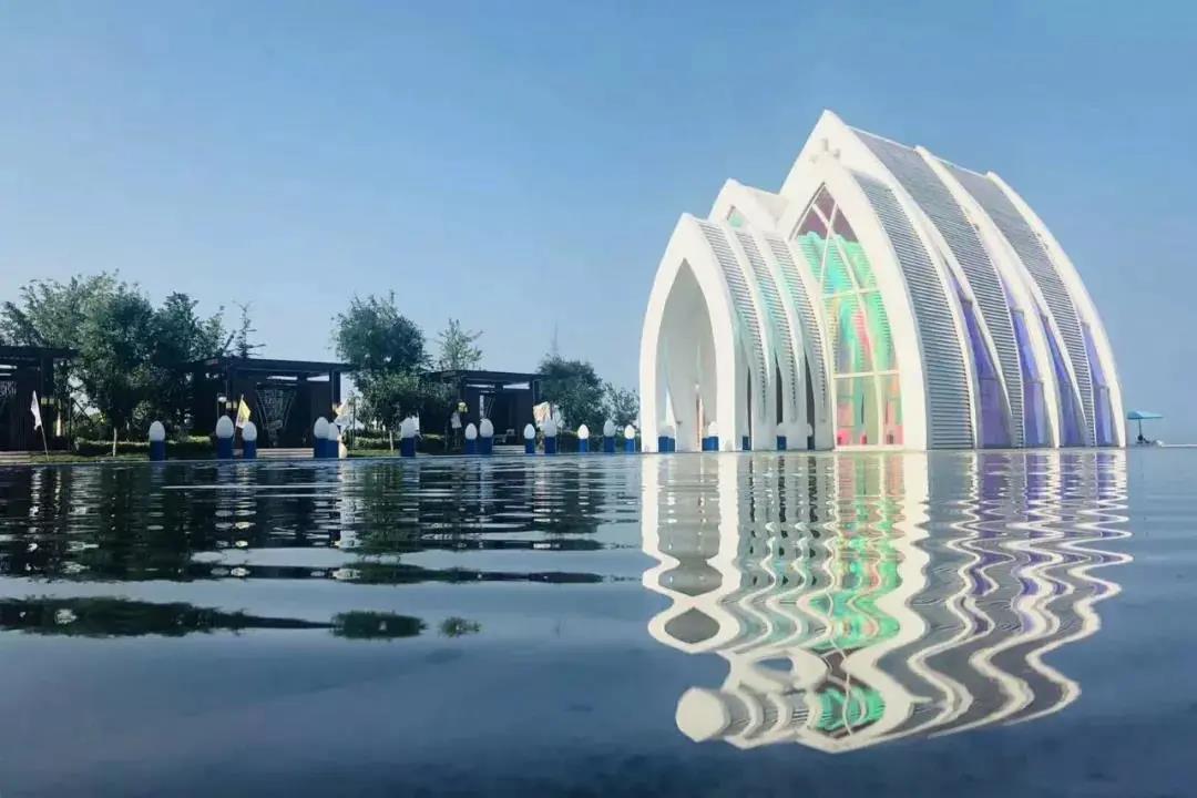 1628242654761451.jpg 默默品牌威海行| 乘风破浪,焕梦青春 – 默默新闻 – 广东默默化妆品有限公司